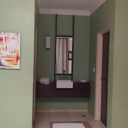 Movie Inn Motel E Hospedagem (Adults Only) Ribeirão Preto Exterior photo