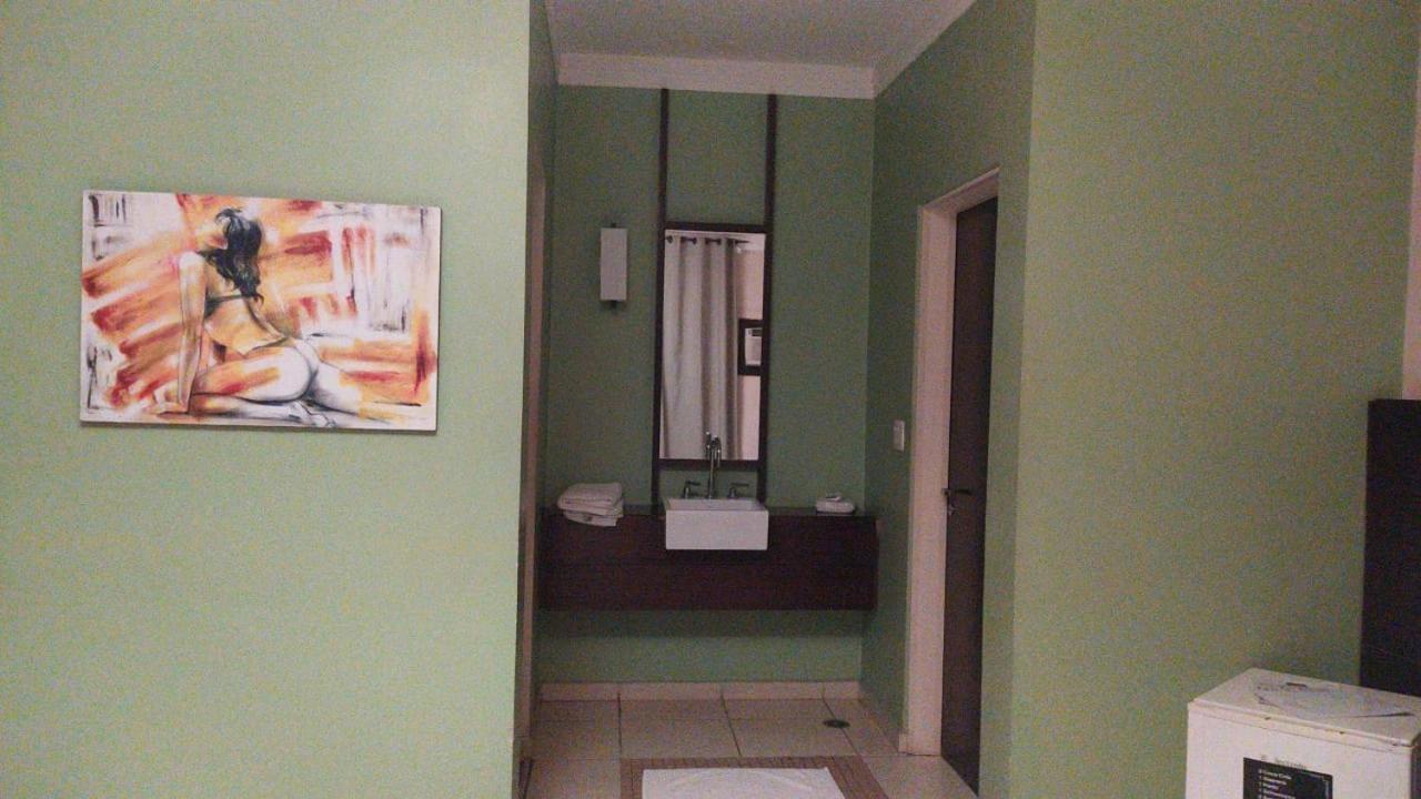Movie Inn Motel E Hospedagem (Adults Only) Ribeirão Preto Exterior photo