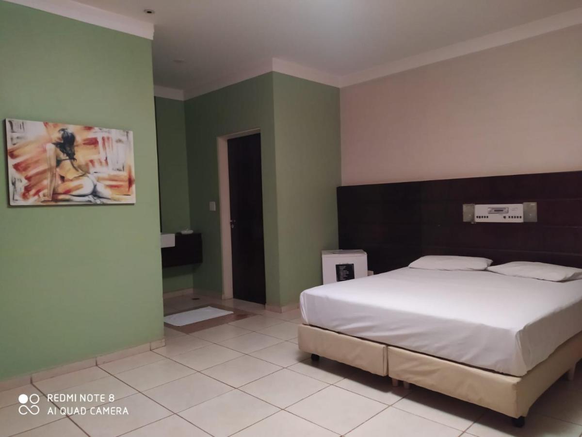 Movie Inn Motel E Hospedagem (Adults Only) Ribeirão Preto Exterior photo